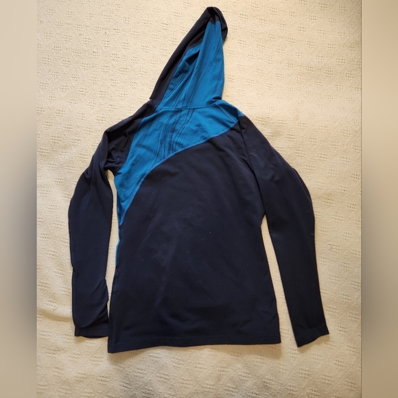 Womens Mountain Hardwear Hooded Top Size Small - Picture 2 of 6